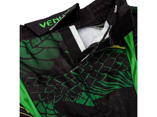 Шорти Venum Green Viper Fightshorts black green